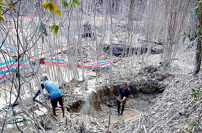 41ffee196ade62ebb4f29cbf17be900d3f480f9da7f623d5ffb50b4107f89a26.0